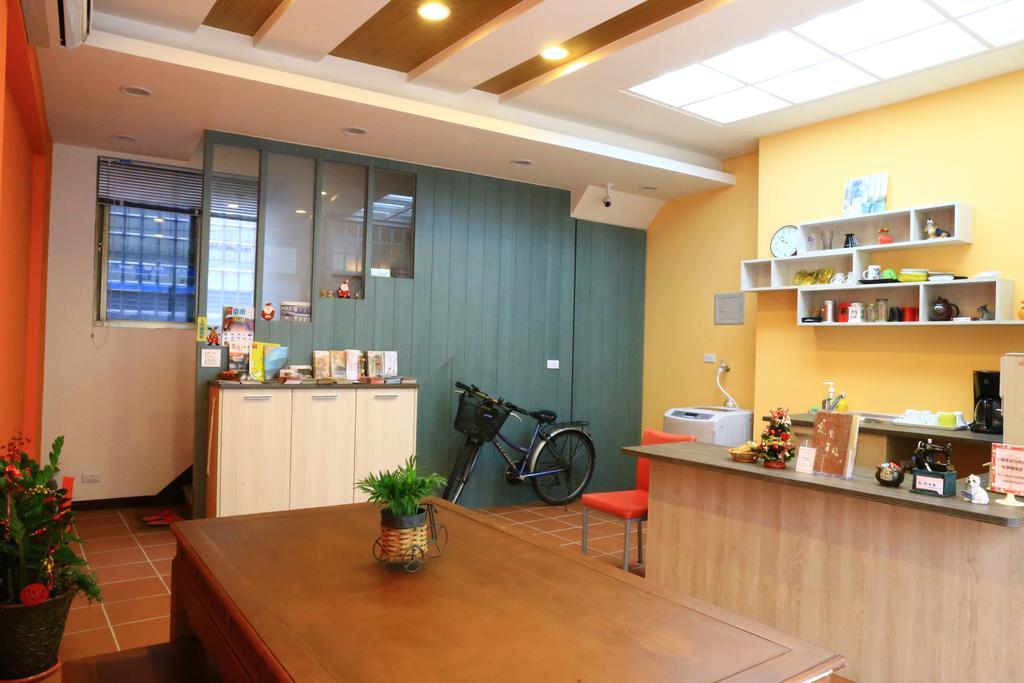 See Love B&B Tainan Bagian luar foto