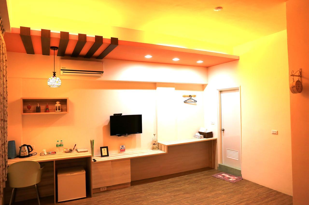 See Love B&B Tainan Bagian luar foto