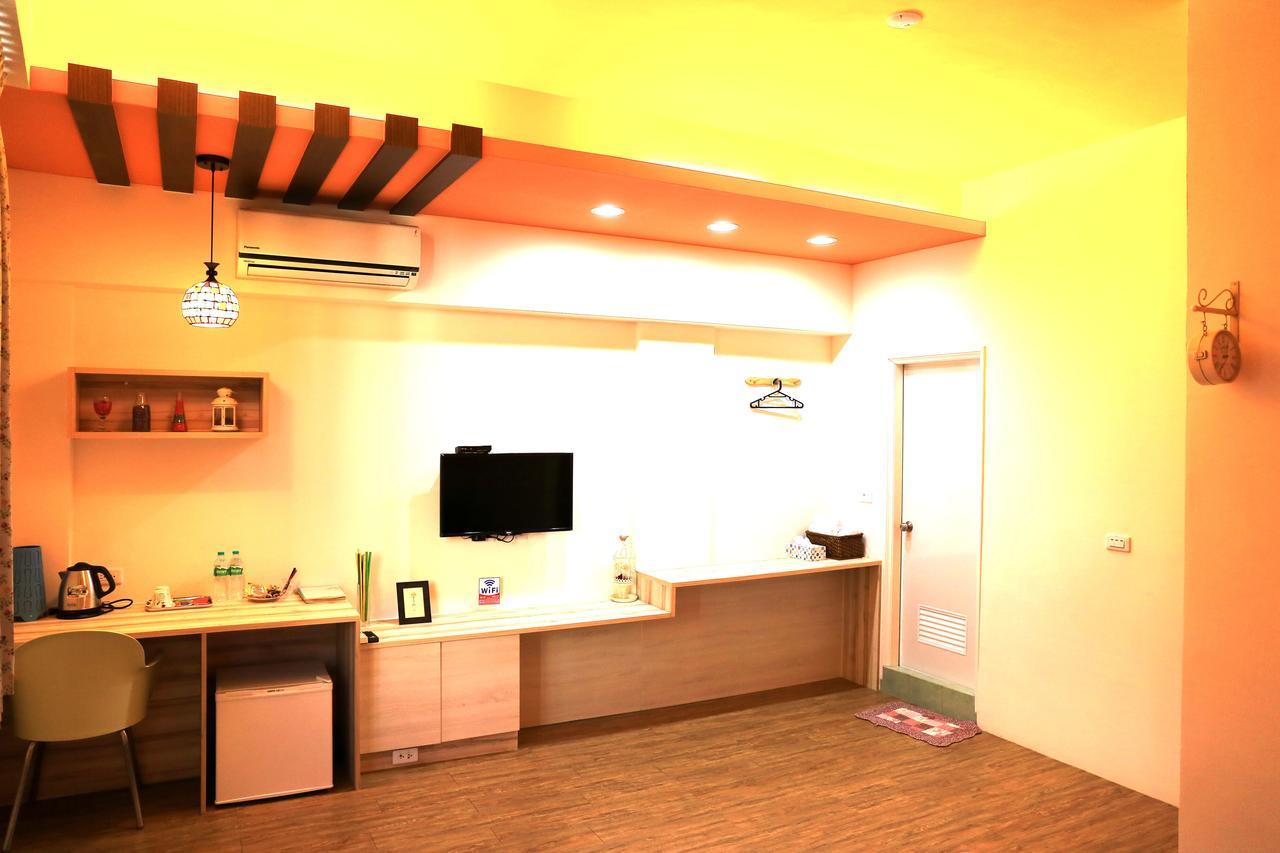 See Love B&B Tainan Bagian luar foto